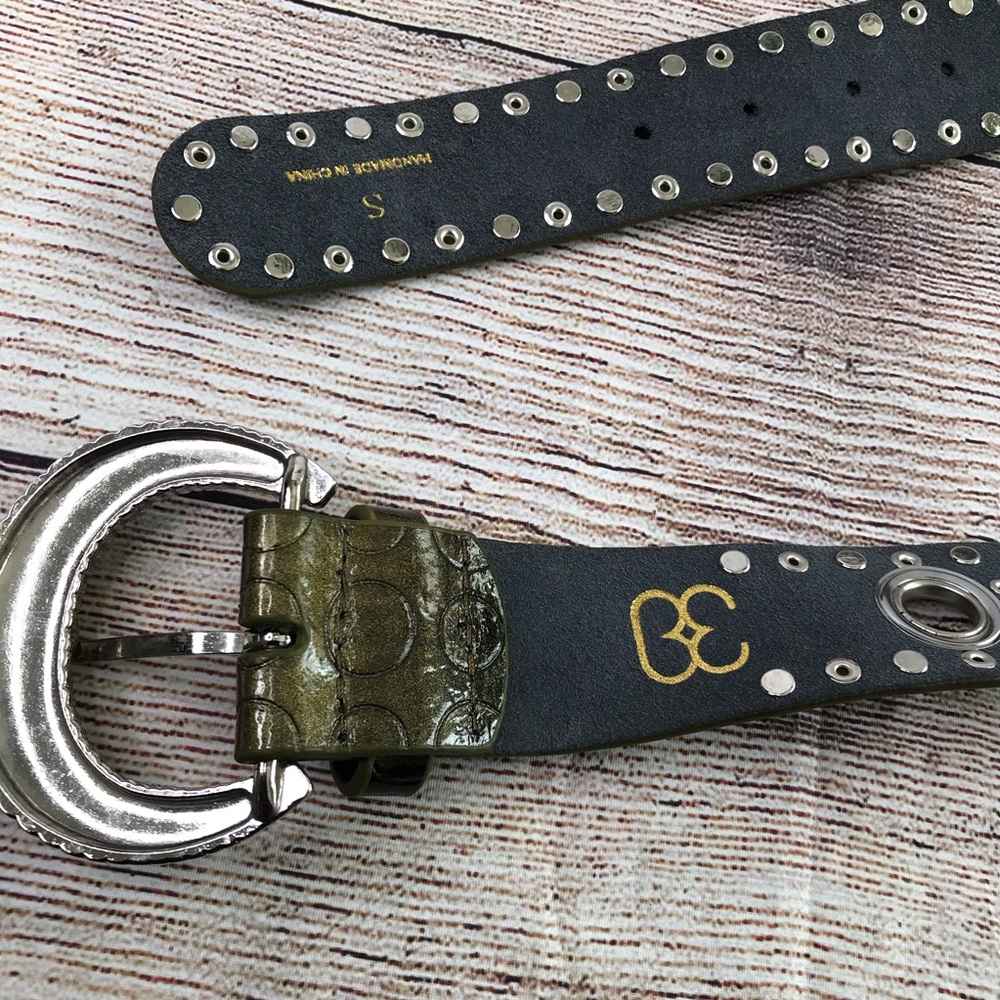 Blinged Out Ombré Patent Belt - Picture 8 of 14